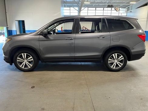 Used 2017 Honda Pilot EX image 6