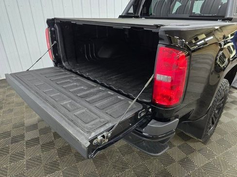 Used 2020 Chevrolet Colorado Z71 w/ Z71 Midnight Edition image 12