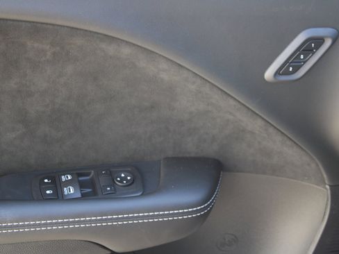 New 2023 Dodge Challenger SRT Hellcat Redeye image 18