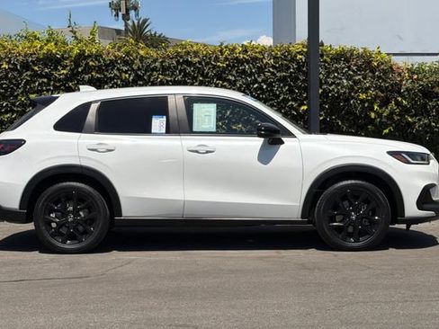 Certified 2024 Honda HR-V Sport image 3