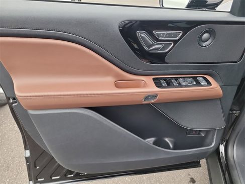 New 2025 Lincoln Aviator Reserve w/ Illumination Package image 15