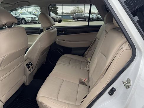 Used 2017 Subaru Outback 3.6R Limited image 22