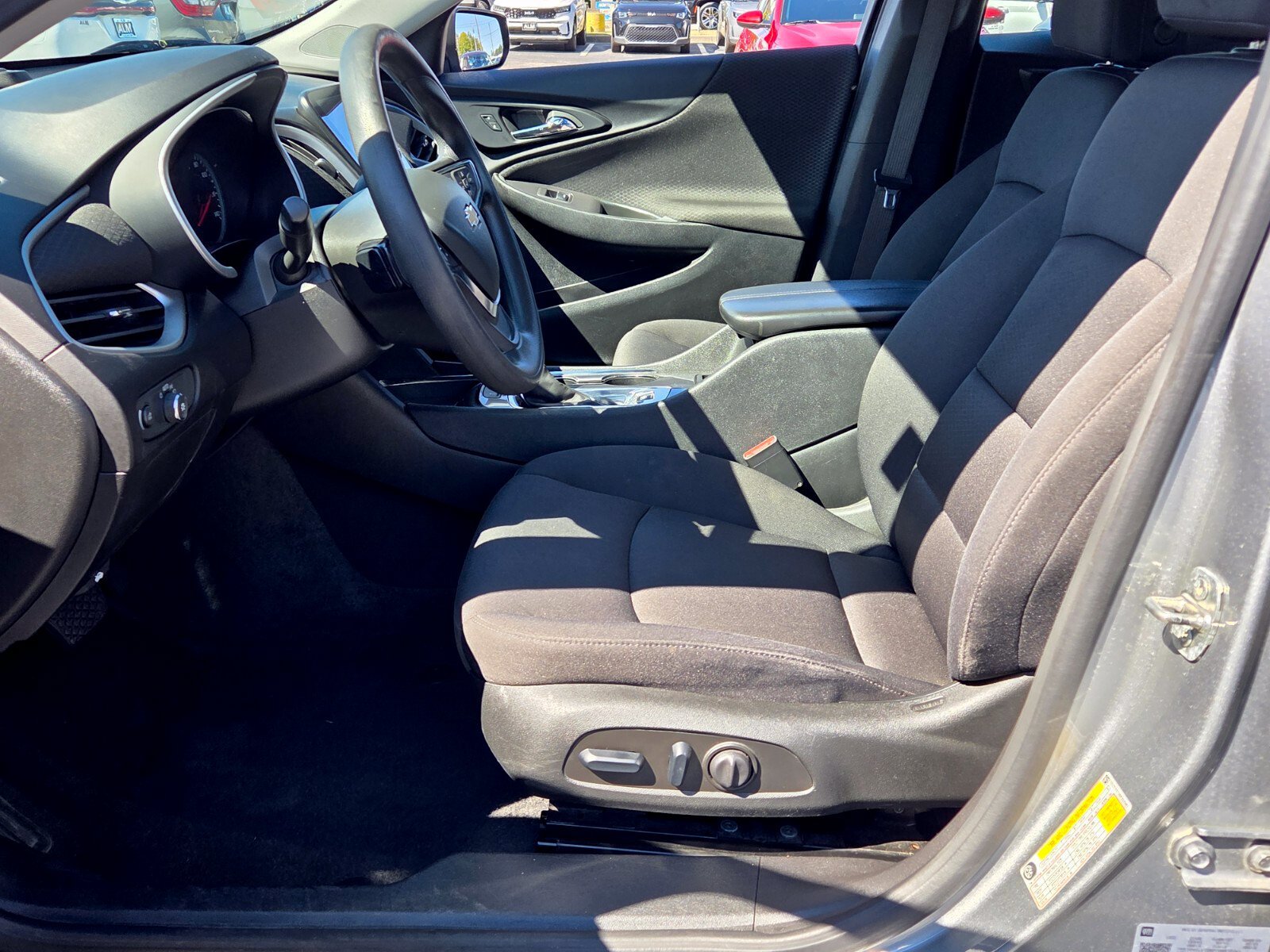 Used 2024 Chevrolet Malibu LT FWD image 5