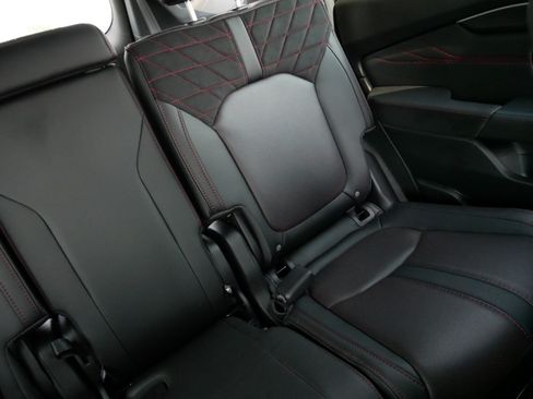 Certified 2026 Honda Pilot Black Edition image 14