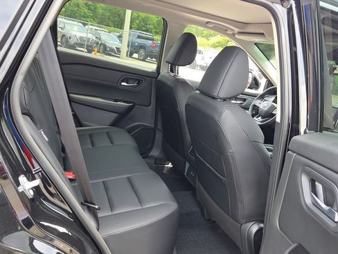 New 2026 Nissan Rogue SV FWD image 12