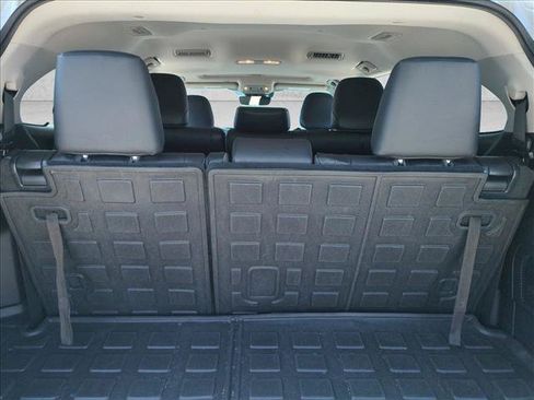 Certified 2020 Toyota Highlander XLE AWD/4WD image 6
