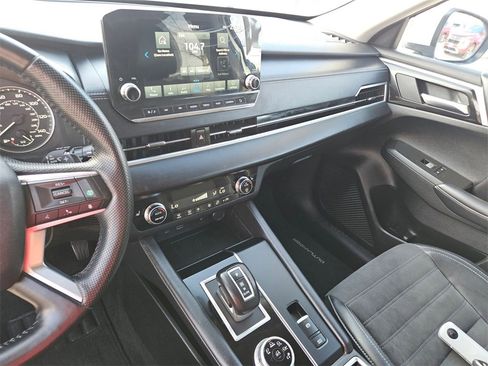Used 2024 Mitsubishi Outlander SE image 20