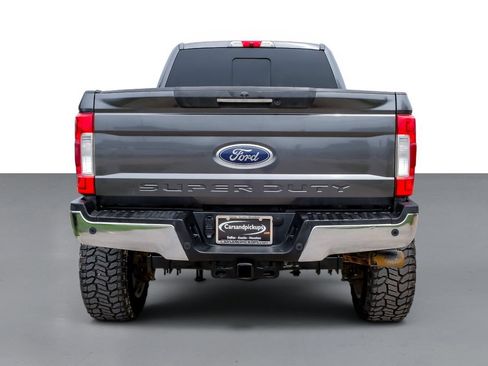 Used 2019 Ford F250 Lariat w/ Lariat Ultimate Package AWD/4WD image 8