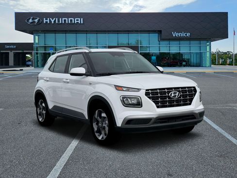 New 2026 Hyundai Venue SEL FWD image 11