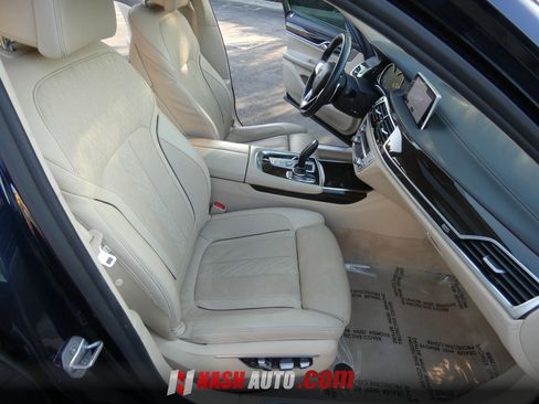 Used 2016 BMW 750i xDrive AWD/4WD image 29