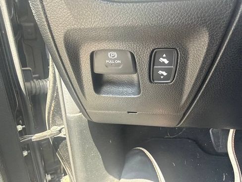 Used 2020 RAM 1500 Big Horn AWD/4WD image 8