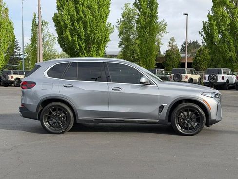 Used 2024 BMW X5 xDrive40i w/ Executive Package AWD/4WD image 2
