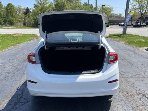 Used 2017 Chevrolet Cruze LS image 27