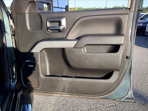 Used 2019 Chevrolet Silverado 2500 LTZ w/ Duramax Plus Package AWD/4WD image 21