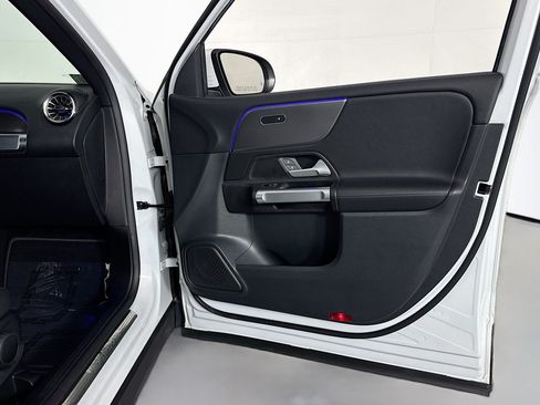 Certified 2022 Mercedes-Benz GLB 250 image 24