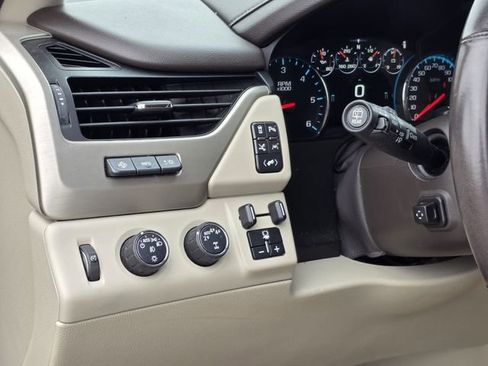 Used 2019 GMC Yukon XL Denali w/ Denali Ultimate Package image 17