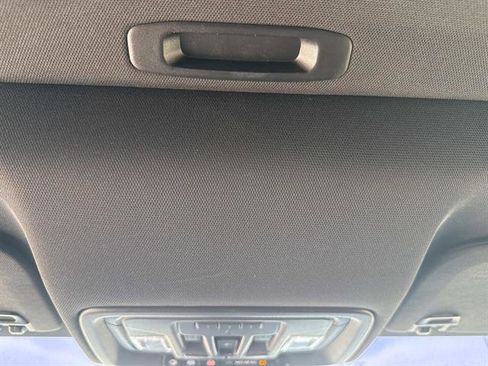 Used 2022 GMC Sierra 2500 AT4 w/ AT4 Premium Plus Package image 28