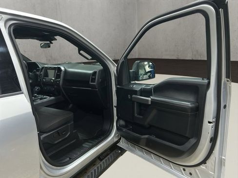 Used 2019 Ford F150 XLT w/ Equipment Group 302A Luxury image 18