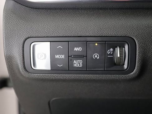 Used 2025 GMC Terrain Elevation image 19