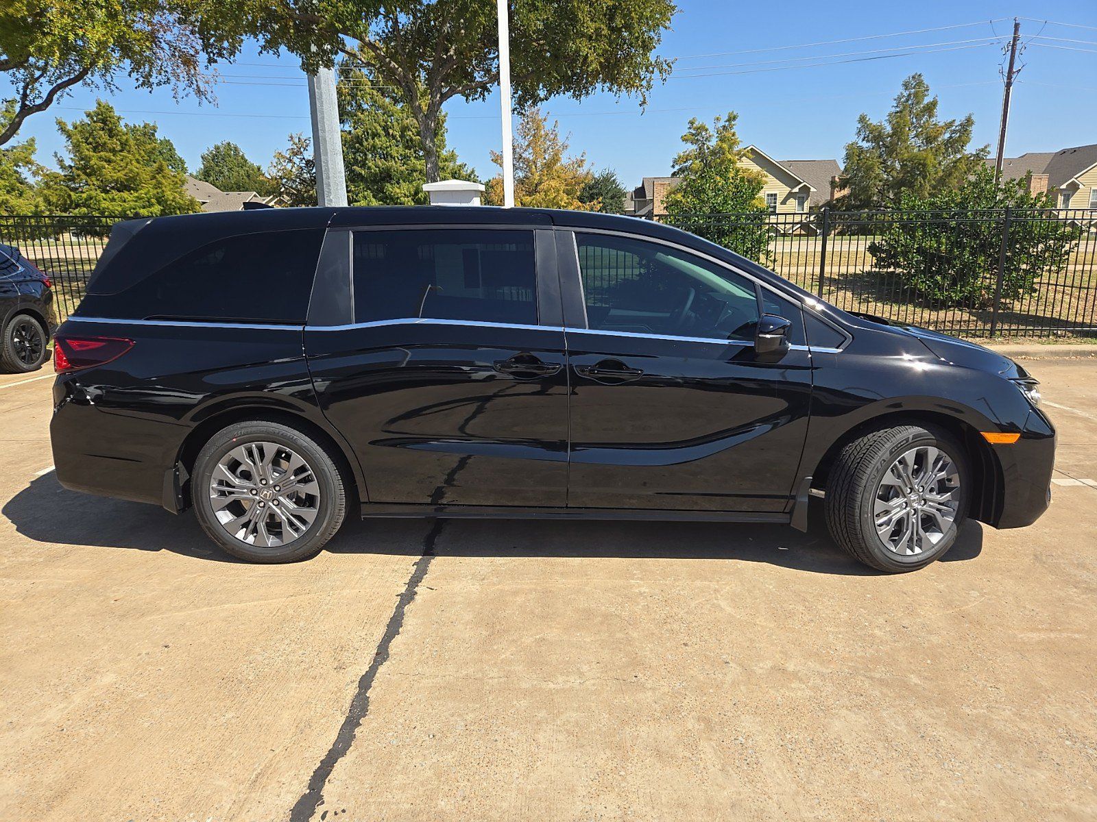 Used 2026 Honda Odyssey Touring image 10