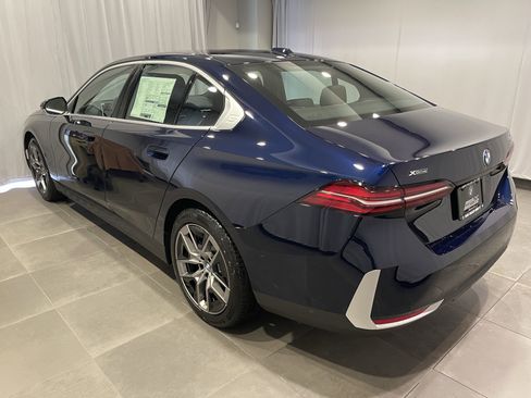 New 2026 BMW 530i xDrive AWD/4WD image 4