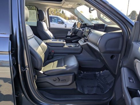 Certified 2025 Ford Expedition Active image 35