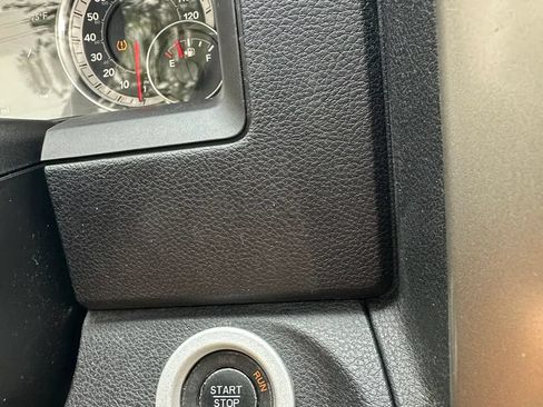 Used 2014 RAM 1500 Laramie w/ Convenience Group AWD/4WD image 35