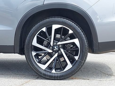 Used 2024 Mitsubishi Outlander SE AWD/4WD image 34