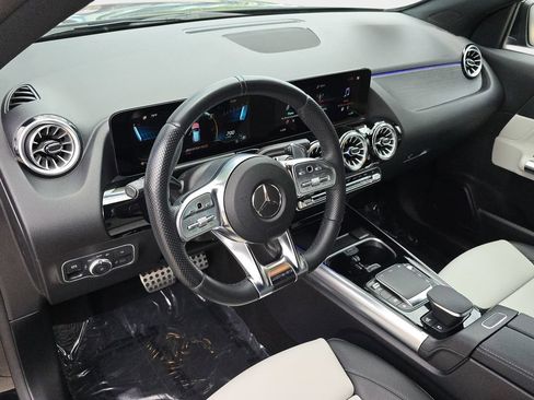 Used 2022 Mercedes-Benz GLA 35 AMG 4MATIC image 19