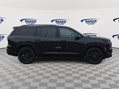 New 2026 Chevrolet Traverse LT w/ Midnight/Sport Edition AWD/4WD image 8