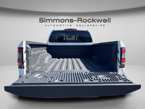 Used 2026 Nissan Frontier S RWD image 9