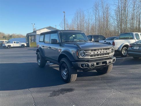 New 2025 Ford Bronco Big Bend w/ Black Diamond Package image 3