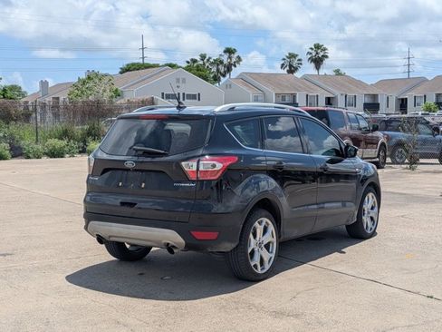 Used 2018 Ford Escape Titanium image 5