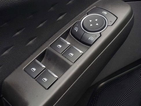 Used 2020 Ford Escape SE image 8