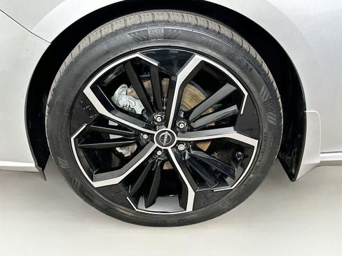 Used 2023 Nissan Altima 2.5 SR w/ SR Premium Package FWD image 8