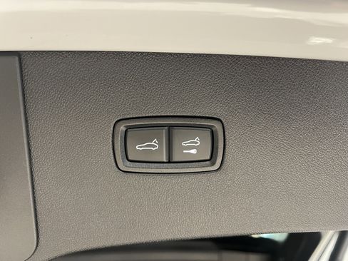 Used 2024 Porsche Cayenne Turbo GT AWD/4WD image 12