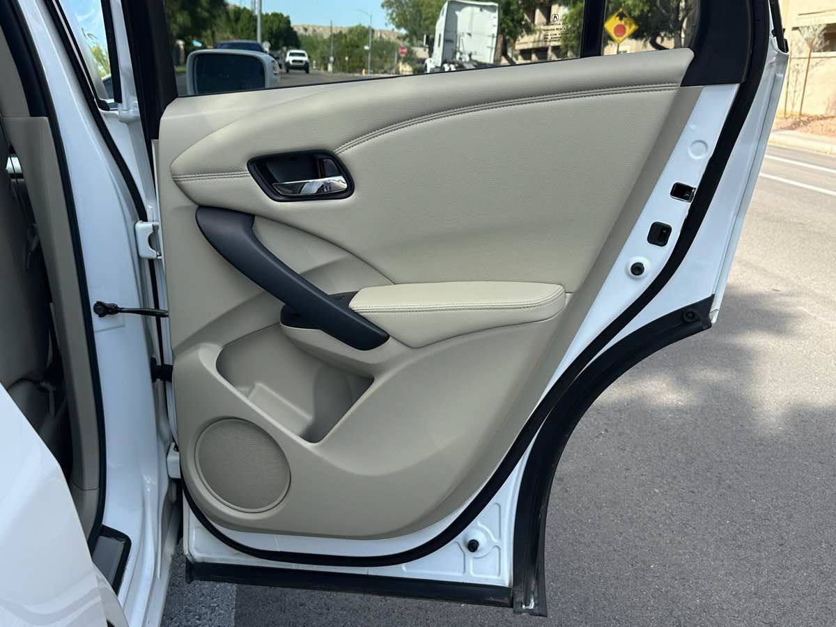 Used 2017 Acura RDX w/ Advance Package FWD image 45