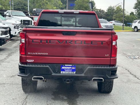 Used 2021 Chevrolet Silverado 1500 LT Trail Boss w/ Convenience Package II AWD/4WD image 6