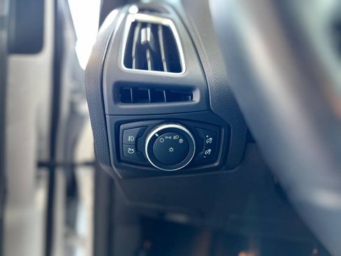 Used 2017 Ford Focus ST FWD image 81