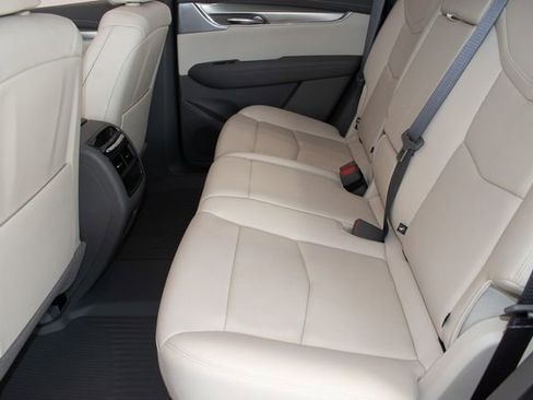 Certified 2023 Cadillac XT5 Premium Luxury w/ LPO, Floor Liner Package AWD/4WD image 17
