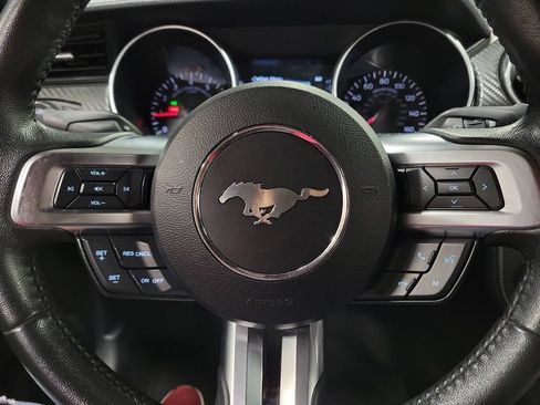 Used 2019 Ford Mustang Coupe RWD image 14