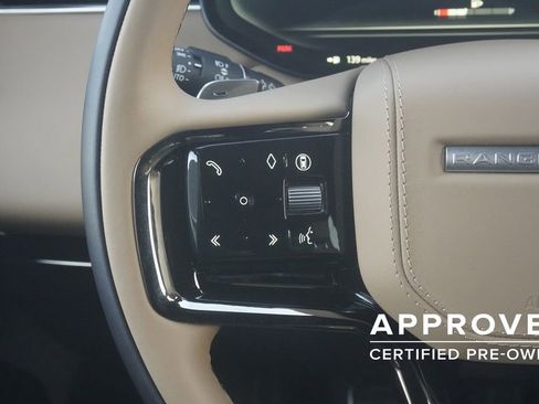 Used 2025 Land Rover Range Rover Sport Dynamic SE image 12