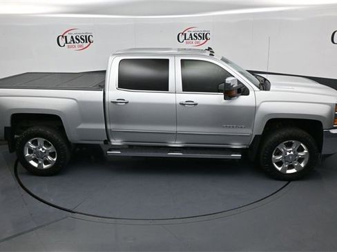 Used 2019 Chevrolet Silverado 2500 LTZ w/ Duramax Plus Package image 19