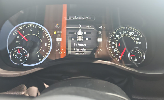 Used 2023 RAM 1500 Big Horn AWD/4WD image 6