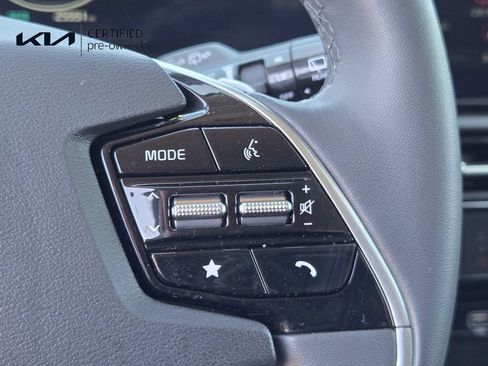 Certified 2024 Kia Niro Wind FWD image 22
