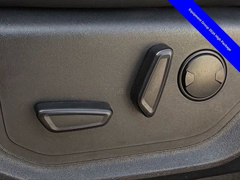 Used 2024 Ford Expedition XLT image 7