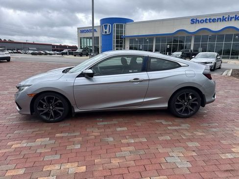 Used 2020 Honda Civic Sport image 11