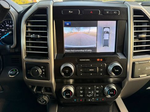 Used 2020 Ford F350 Platinum w/ Snow Plow Prep Package AWD/4WD image 58