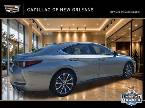 Used 2020 Lexus ES 350 w/ Premium Package FWD image 3
