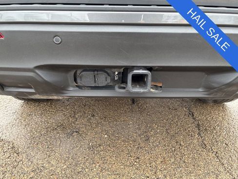 Used 2025 Ford Explorer Active AWD/4WD image 9